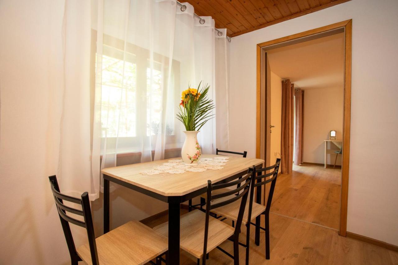 Holiday House Nono Лабин Екстериор снимка