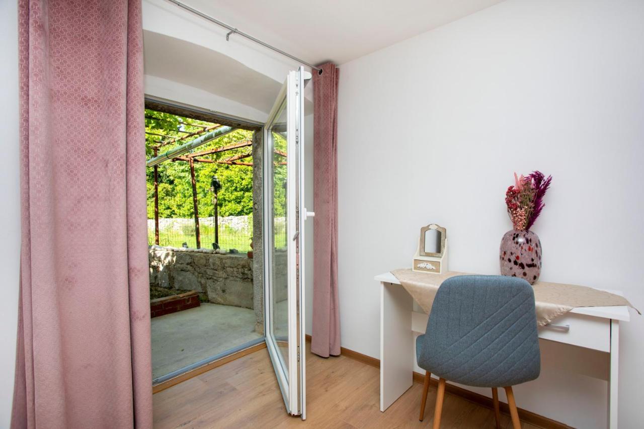 Holiday House Nono Лабин Екстериор снимка